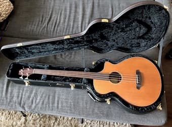 Fretless Acoustic Bass: Breedlove Atlas Series Solo BJ350/CMe4Fretless 1