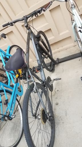Mens Raleigh bike, helmet and lock 1