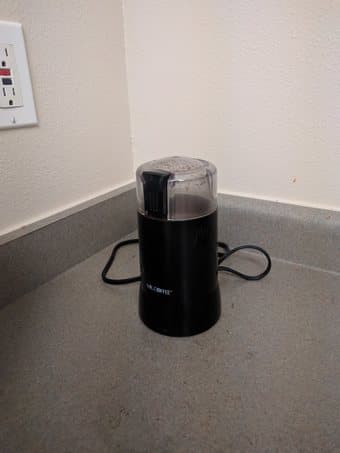 Coffee maker and glinder for sale 2