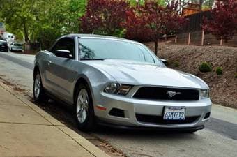 2012 FORD MUSTANG V6 CONVERTIBLE 2