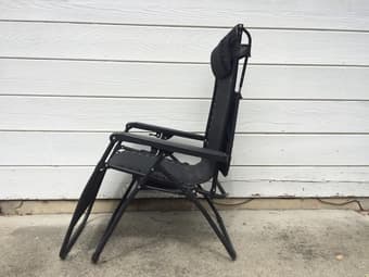 Foldable Lounging Chair 1