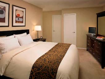 Entire furnished 1 bedroom/bath minutes to Stanford 2