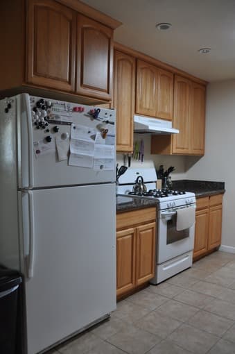Unfurnished room in 4 bed 2 bath house in East Palo Alto 3