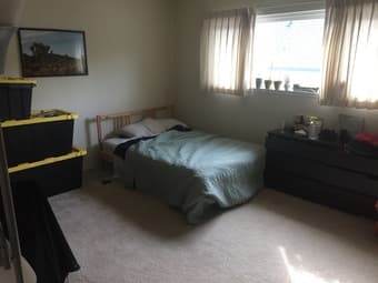 Master Suite Available Jul/Aug in 2bd/2br Townhouse in Downtown PA 1