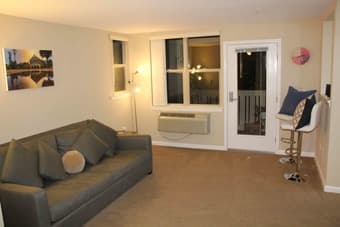 Modern & lux 1 bedroom w/office 10 min bike ride to Stanford 5/11-6/10 1