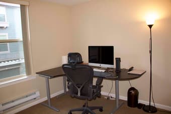 Modern & lux 1 bedroom w/office 10 min bike ride to Stanford 5/11-6/10 2
