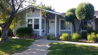 2 bedrooms in house of working professionals (Cupertino) 1