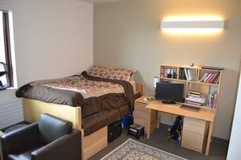 SUMMER SUBLET/ Kennedy FULLY FURNISHED premium studio on campus 1