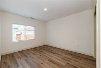 Join our BEAUTIFUL home! 790 2