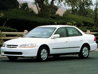 1999 Honda Accord Automatic 1
