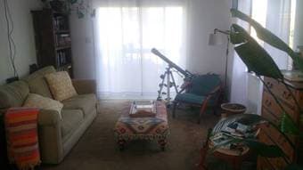 Sunny Spacious Room, Private Bathroom in RWC 2