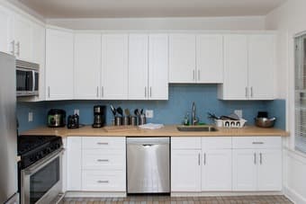Shared Rooms / Girls Room / Co Ed and Private Room @ Rentashare 3