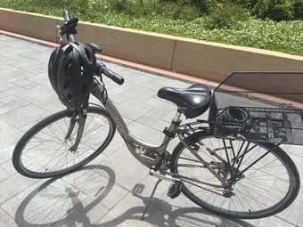 Bike with basket, lock, bike lights, helmet 1