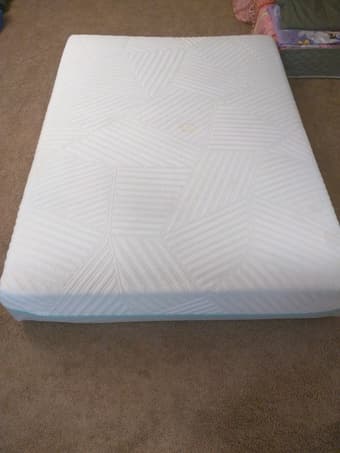 Sleep Master iCoil 10 Inch Spring and Gel Memory Foam Hybrid Mattress 1