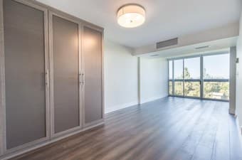 Looking for 2 roomates for 3BD/3BA 1500Sqft Condo 3