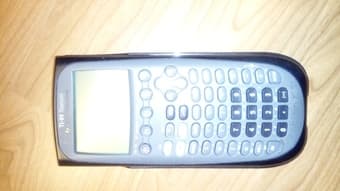 Almost new TI-89 graphic calculator 2