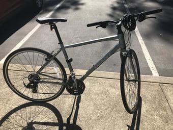 Giant Escape Bicycle + Free Locker - $250 (palo alto) 3