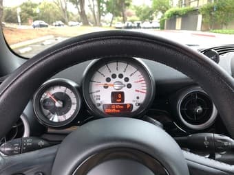 Mini Cooper Convertible 2014 3
