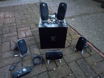 Logitech THX Z-5300 speaker system 1