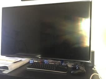 LG Smart TV 43 Inch 1