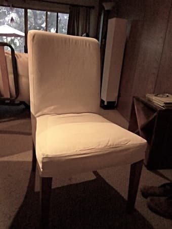 WOODEN TABLE + 6 CHAIRS 3