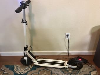 Electric Scooter E-TWOW 18mph, White 1