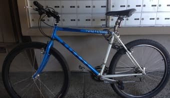 Men's Commuter Bike (heights 5'8 - 5'10) + free cable lock and lights! 1