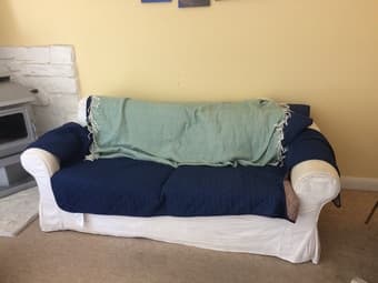 Comfortable White Pull Out Couch 1
