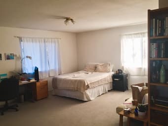 Sublet: huge master bedroom in beautiful Menlo Park house 1