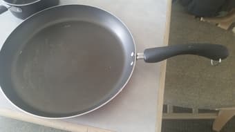 Misc pots/pans 2