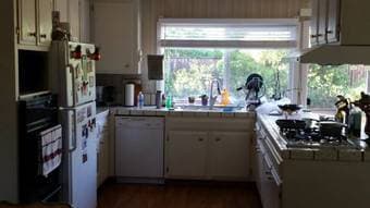 1 bedroom in house of working professionals 2