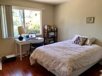 Spacious&Bright room available in beautiful 2br Apartment! 1
