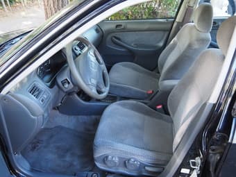 1999 Honda Civic - cheap and reliable, good condition 3