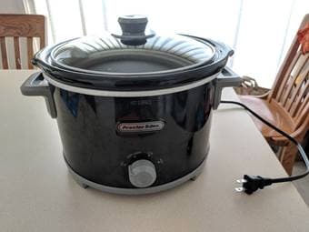 Slow cooker / crockpot 4-quart 1
