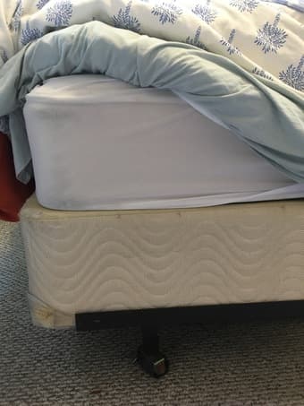 Full size bed: mattress + box spring + rolling frame 3