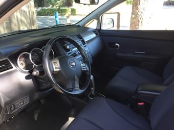 2009 NISSAN VERSA - 1.8 S Hatchback 2