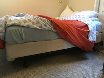 Full bed: mattress, box spring, metal frame 2