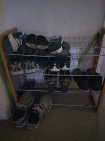 Shoe stand 1