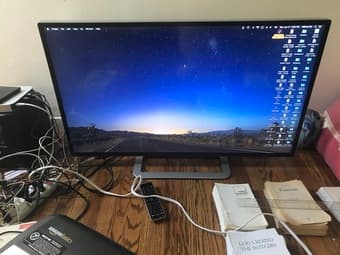 Vizio 40" M401i-A3 Flatscreen TV 1