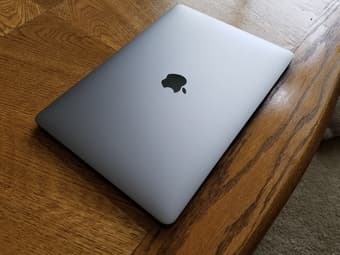 MacBook Pro 13" Late 2016 i7 3.3 GHz 16 GB RAM 1