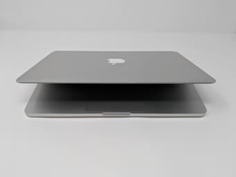 Apple Macbook Pro - 2.6GHz 13" Retina, Core i5 Mid-2014 - $650 2