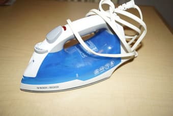 black and decker iron 2