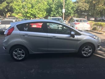 2016 Ford Fiesta SE w/ Hatchback (silver), only 25,000 miles 1