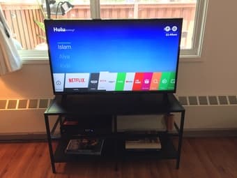 43" LG TV 1
