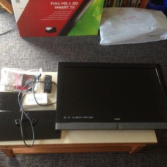 32' Smart TV 2
