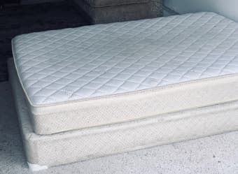 Queen size bed and spring box, for free! 1