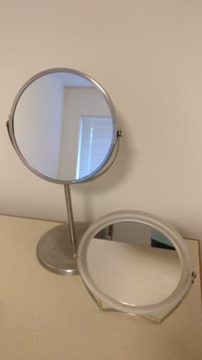 Freestanding bathroom mirrors 1