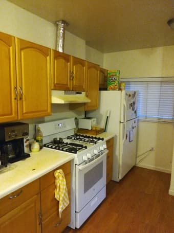 Fully furnished private bedroom (Aug - Sept), 10 min from campus 2
