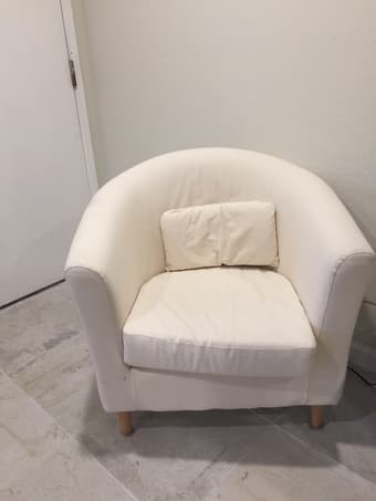 2 Comfortable Chairs 1
