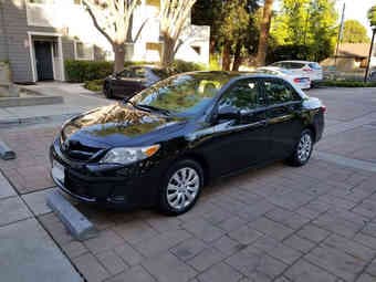 2012 Toyota Corolla LE - Black 2